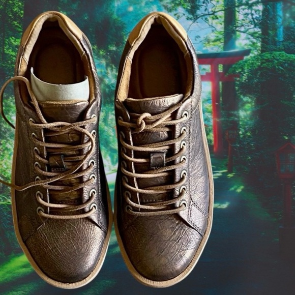 Kork-Ease Shoes - KORK-EASE MADDI METALLIC BRONZE LEATHER SNEAKER US 7 / EU 38